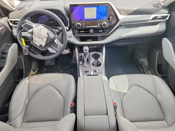 5TDKDRAHXPS510434 2023 TOYOTA HIGHLANDER - Image 8