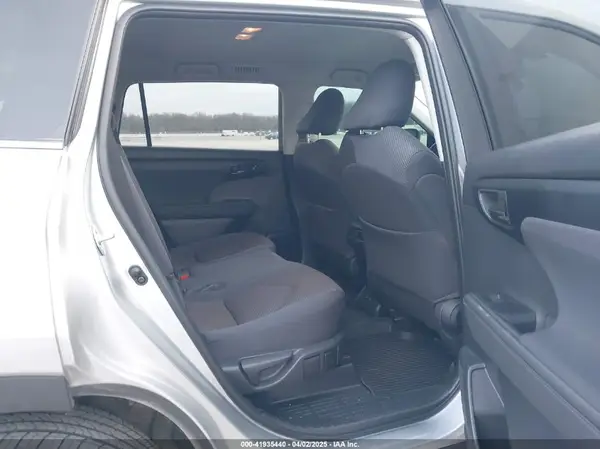 5TDKDRAHXPS512930 2023 TOYOTA HIGHLANDER - Image 8