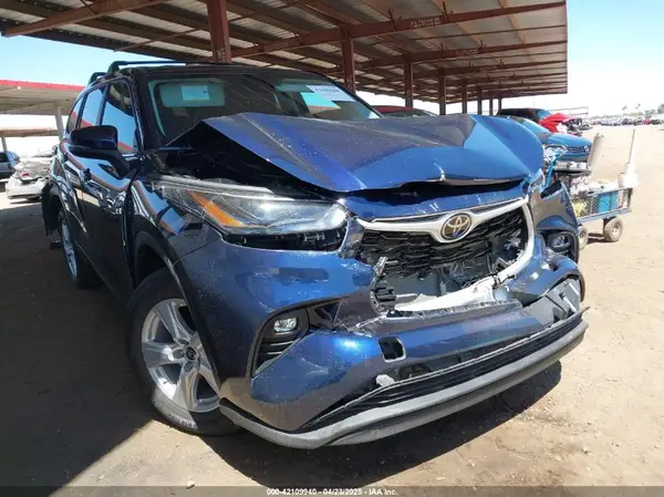 5TDKDRAHXPS516623 2023 TOYOTA HIGHLANDER - Image 1