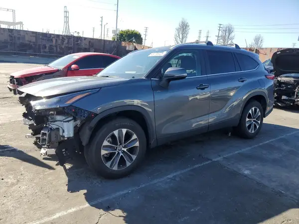 5TDKDRAHXPS527055 2023 TOYOTA HIGHLANDER - Image 1