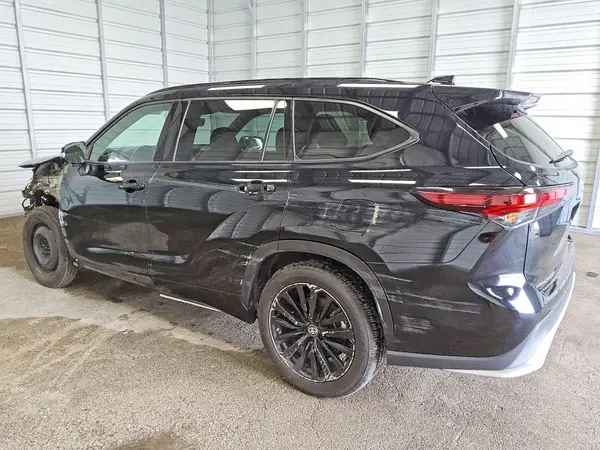 5TDKDRAHXRS528032 2024 TOYOTA HIGHLANDER - Image 2