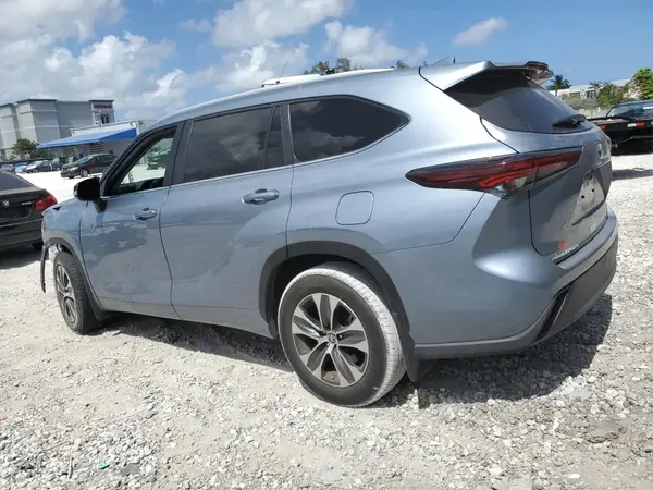 5TDKDRAHXRS529455 2024 TOYOTA HIGHLANDER - Image 2