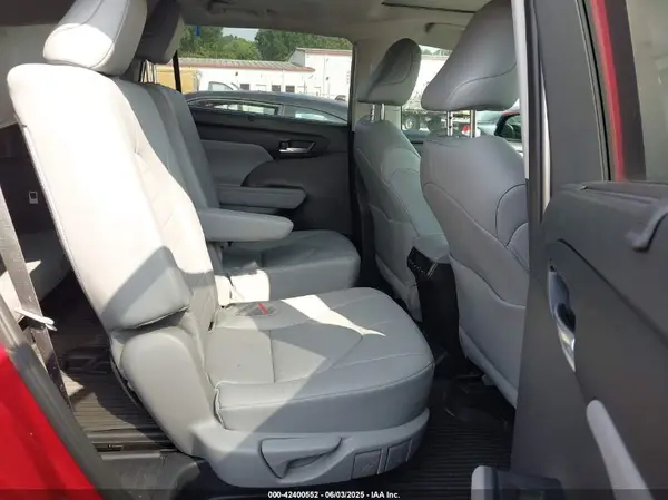 5TDKDRAHXRS548099 2024 TOYOTA HIGHLANDER - Image 8