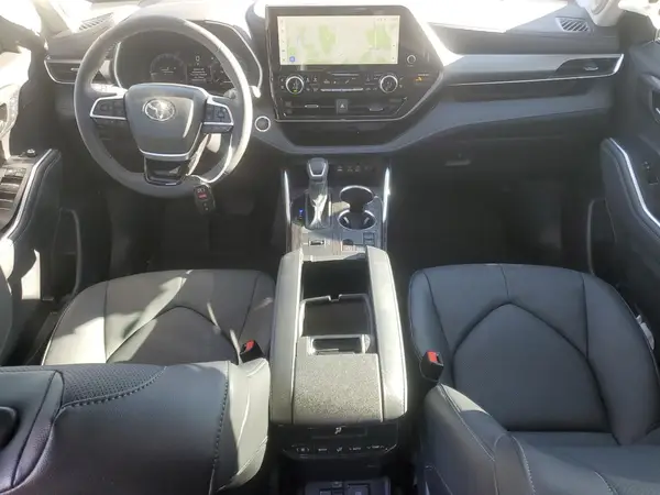 5TDKDRAHXSS554636 2025 TOYOTA HIGHLANDER - Image 8