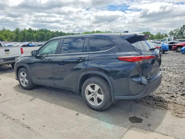 5TDKDRBH0PS003055 2023 TOYOTA HIGHLANDER - Image 2