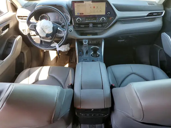 5TDKDRBH0PS004769 2023 TOYOTA HIGHLANDER - Image 8