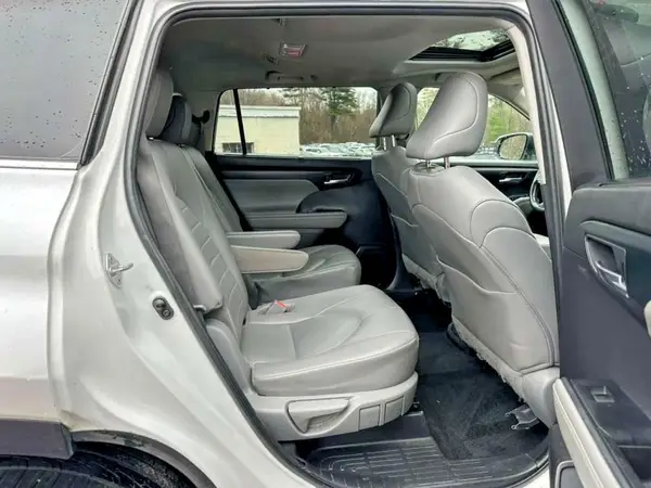 5TDKDRBH0PS005064 2023 TOYOTA HIGHLANDER - Image 8