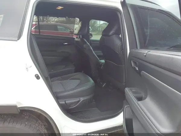 5TDKDRBH0PS011947 2023 TOYOTA HIGHLANDER - Image 8