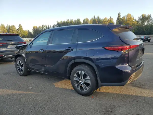 5TDKDRBH0PS020437 2023 TOYOTA HIGHLANDER - Image 2
