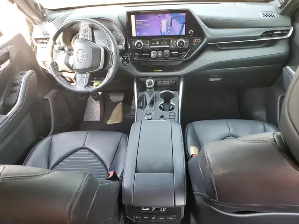 5TDKDRBH0PS021135 2023 TOYOTA HIGHLANDER - Image 8