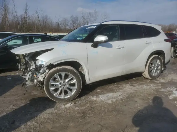 5TDKDRBH0PS023564 2023 TOYOTA HIGHLANDER - Image 1