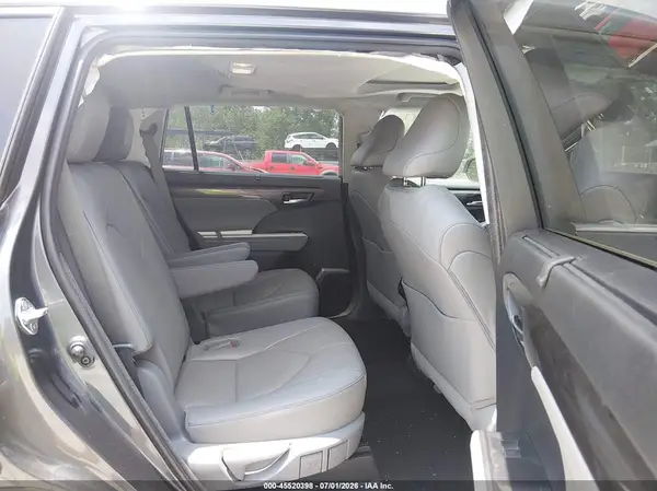 5TDKDRBH0PS024004 2023 TOYOTA HIGHLANDER - Image 8