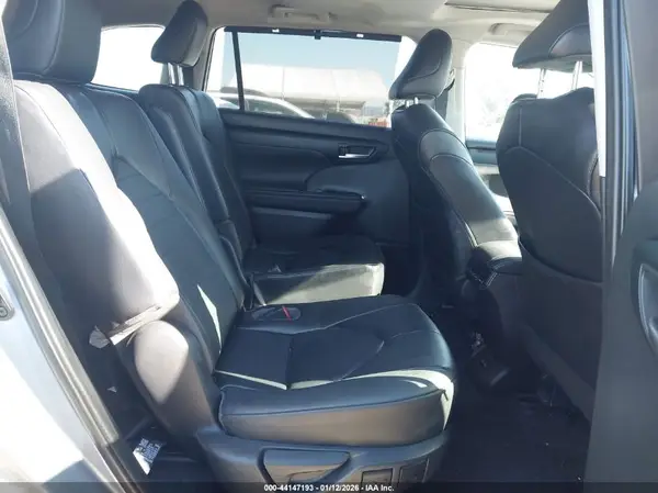 5TDKDRBH0PS046651 2023 TOYOTA HIGHLANDER - Image 8