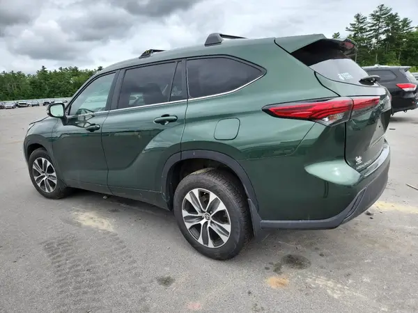 5TDKDRBH0PS502454 2023 TOYOTA HIGHLANDER - Image 2