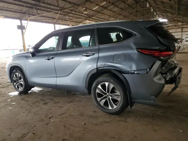 5TDKDRBH0PS502678 2023 TOYOTA HIGHLANDER - Image 2