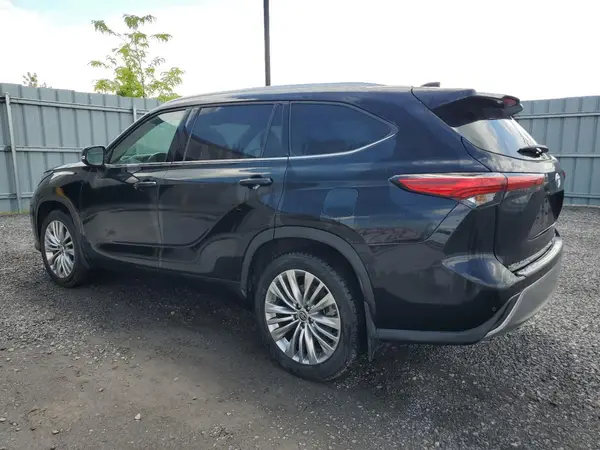 5TDKDRBH0PS506696 2023 TOYOTA HIGHLANDER - Image 2