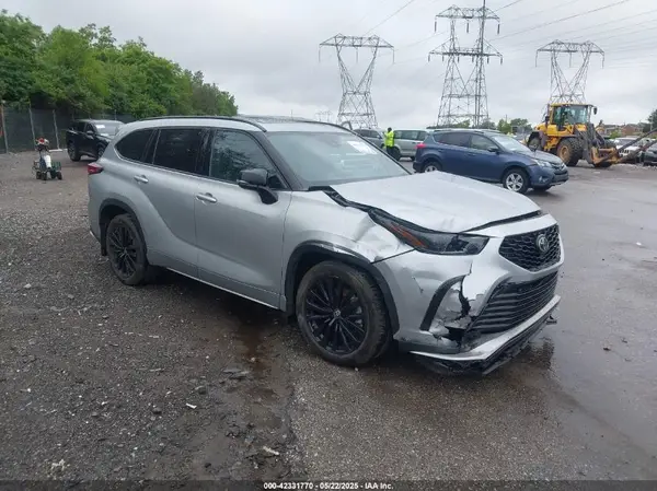 5TDKDRBH0PS509145 2023 TOYOTA HIGHLANDER - Image 1