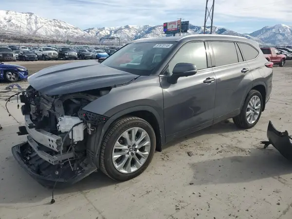 5TDKDRBH0PS520646 2023 TOYOTA HIGHLANDER - Image 1