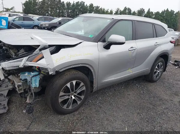 5TDKDRBH0RS532847 2024 TOYOTA HIGHLANDER - Image 2