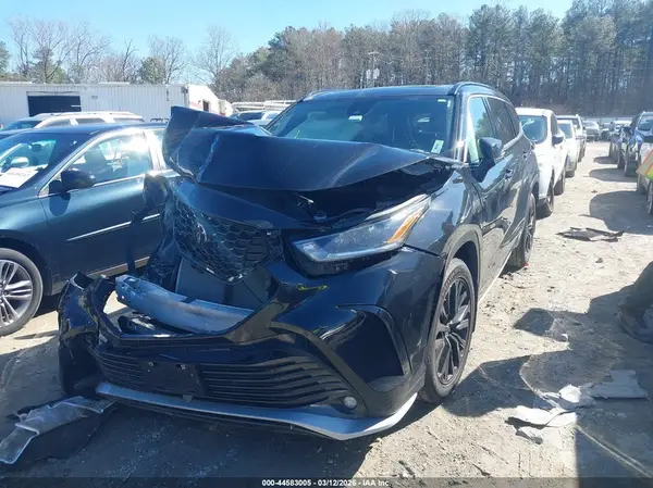 5TDKDRBH0RS540253 2024 TOYOTA HIGHLANDER - Image 2