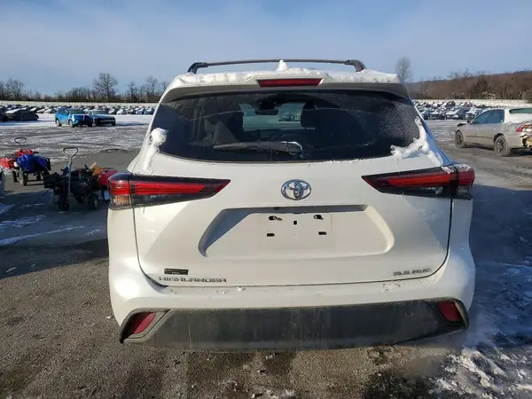 2024 TOYOTA HIGHLANDER auction photo 6