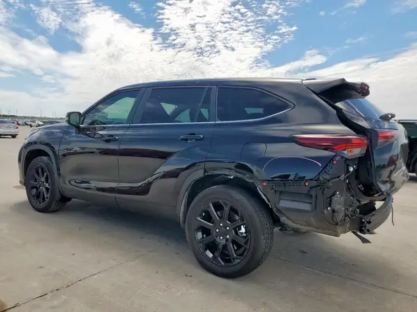 5TDKDRBH0RS547848 2024 TOYOTA HIGHLANDER - Image 2