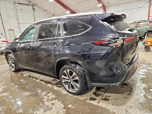 5TDKDRBH0RS550555 2024 TOYOTA HIGHLANDER - Image 2