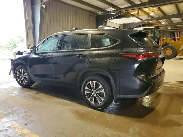 5TDKDRBH0RS555223 2024 TOYOTA HIGHLANDER - Image 2