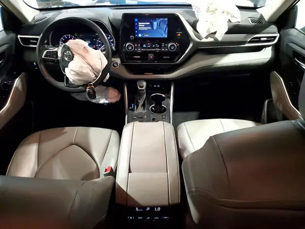 5TDKDRBH0RS555223 2024 TOYOTA HIGHLANDER - Image 8