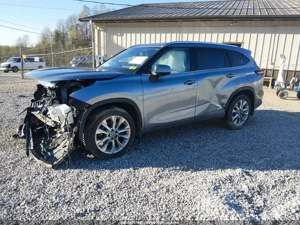 5TDKDRBH0RS558431 2024 TOYOTA HIGHLANDER - Image 2