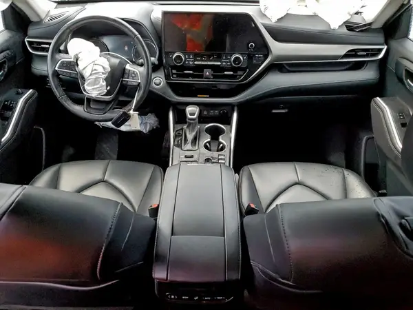 5TDKDRBH0RS572328 2024 TOYOTA HIGHLANDER - Image 8