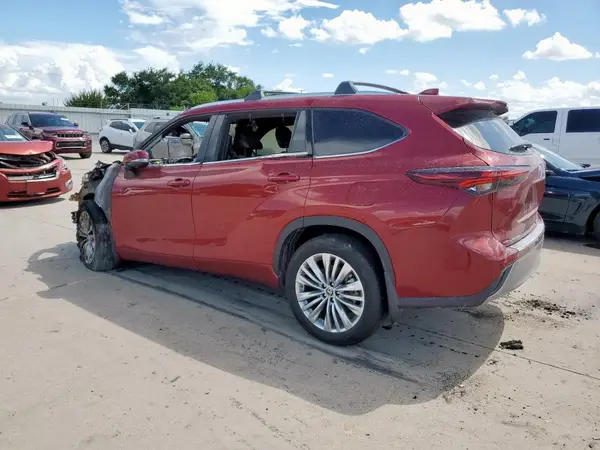 5TDKDRBH0SS580693 2025 TOYOTA HIGHLANDER - Image 2