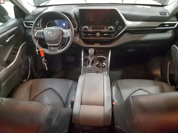 5TDKDRBH0SS582380 2025 TOYOTA HIGHLANDER - Image 8