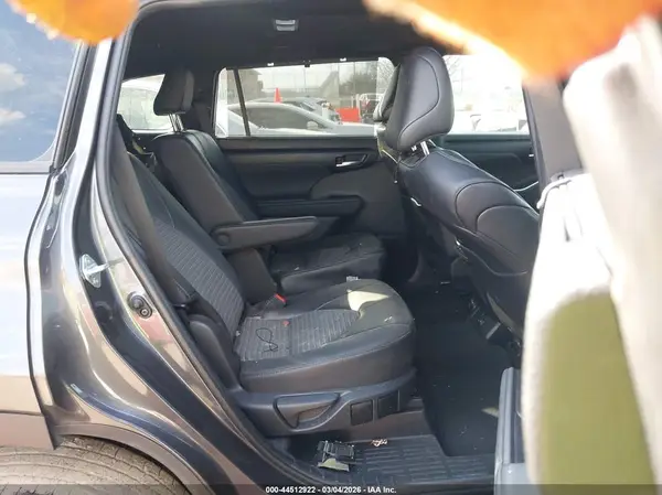 5TDKDRBH0SS585666 2025 TOYOTA HIGHLANDER - Image 8