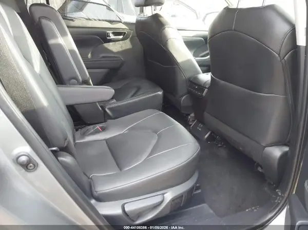 5TDKDRBH0SS588616 2025 TOYOTA HIGHLANDER - Image 8