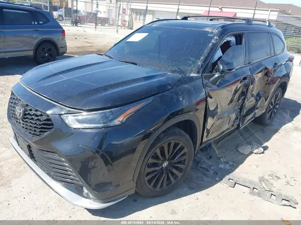 5TDKDRBH1PS003419 2023 TOYOTA HIGHLANDER - Image 2