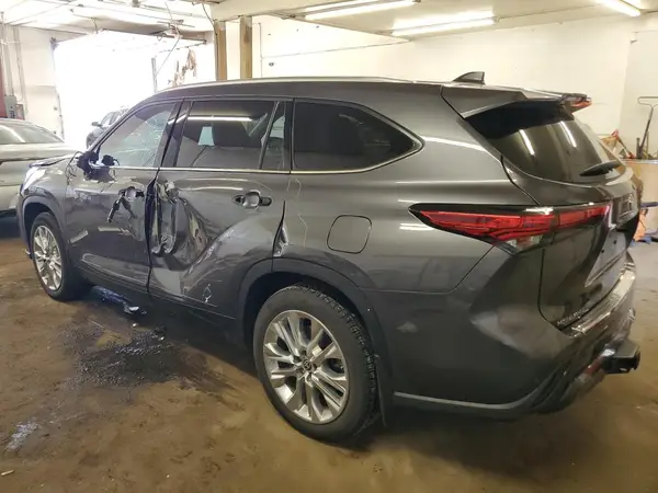 5TDKDRBH1PS005980 2023 TOYOTA HIGHLANDER - Image 2