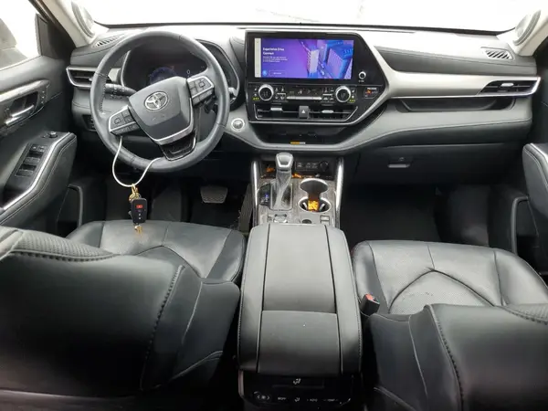 5TDKDRBH1PS009169 2023 TOYOTA HIGHLANDER - Image 8