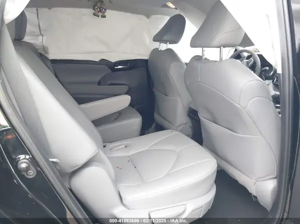 5TDKDRBH1PS013495 2023 TOYOTA HIGHLANDER - Image 8
