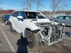 5TDKDRBH1PS014663 2023 TOYOTA HIGHLANDER