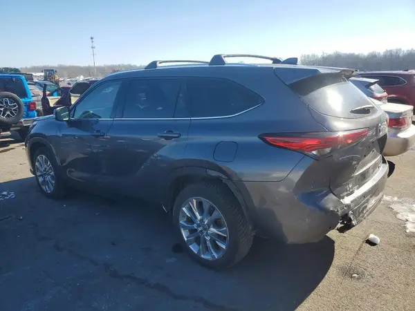 5TDKDRBH1PS016509 2023 TOYOTA HIGHLANDER - Image 2