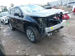 5TDKDRBH1PS018390 2023 TOYOTA HIGHLANDER