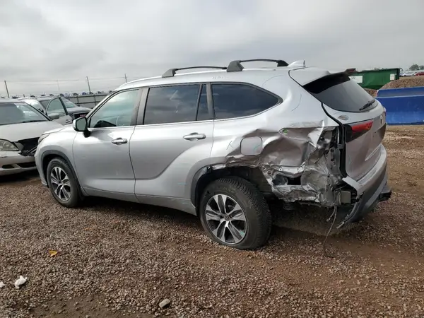 5TDKDRBH1PS019801 2023 TOYOTA HIGHLANDER - Image 2