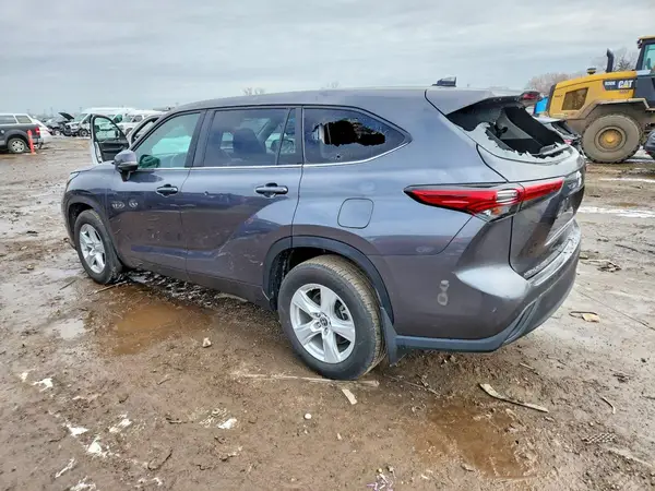 5TDKDRBH1PS028532 2023 TOYOTA HIGHLANDER - Image 2