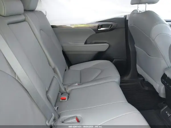 5TDKDRBH1PS033357 2023 TOYOTA HIGHLANDER - Image 8