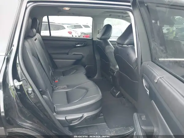 5TDKDRBH1PS042897 2023 TOYOTA HIGHLANDER - Image 8