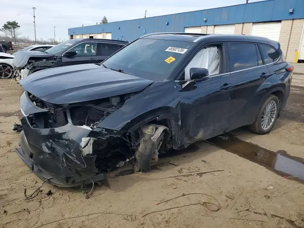 5TDKDRBH1PS506092 2023 TOYOTA HIGHLANDER - Image 1