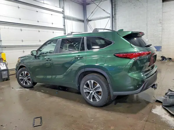 5TDKDRBH1PS506884 2023 TOYOTA HIGHLANDER - Image 2