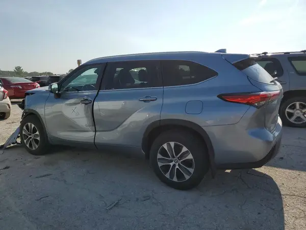 5TDKDRBH1PS507372 2023 TOYOTA HIGHLANDER - Image 2