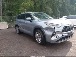 5TDKDRBH1PS519702 2023 TOYOTA HIGHLANDER
